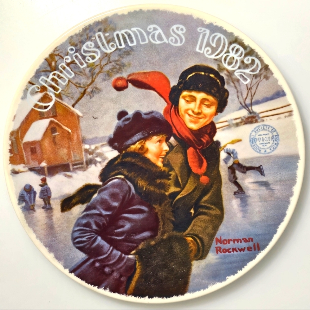 Edwin M. Knowles Plate x Norman Rockwell Painting Christmas Courtship 1982 Plate